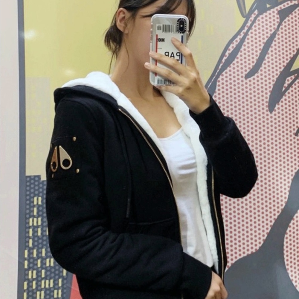 Women's Moose Knuckles Black Jacket with White Lining